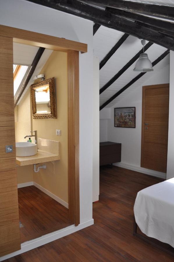 Casa Di Mario Appartamento In Centro Storico Con Due Camere Da Letto E Terrazze Cagliari Extérieur photo