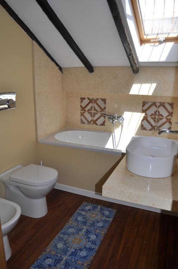 Casa Di Mario Appartamento In Centro Storico Con Due Camere Da Letto E Terrazze Cagliari Extérieur photo